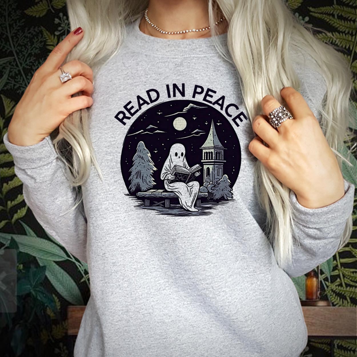Halloween Ghost Read in Peace Funny Sweatshirts for Book Lover School Costume Apparel Gift Men Women Kids Halloween Jumper
