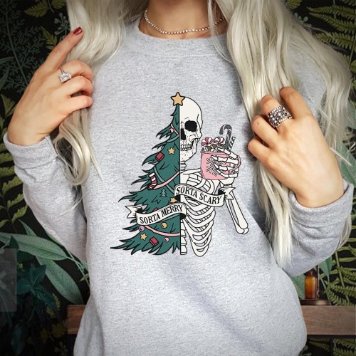 Sorta Scary Sorta Merry Christmas Sweatshirt – Funny Halloween Christmas Jumper, Quirky Festive Sweater, Cosy Winter Holiday Pullover, Unique Xmas Gift
