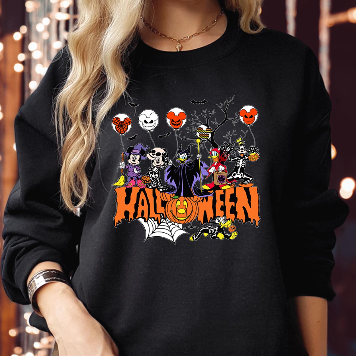 SWEATSHIRT (1867) Mouse & Halloween Friends Trick Or Treat